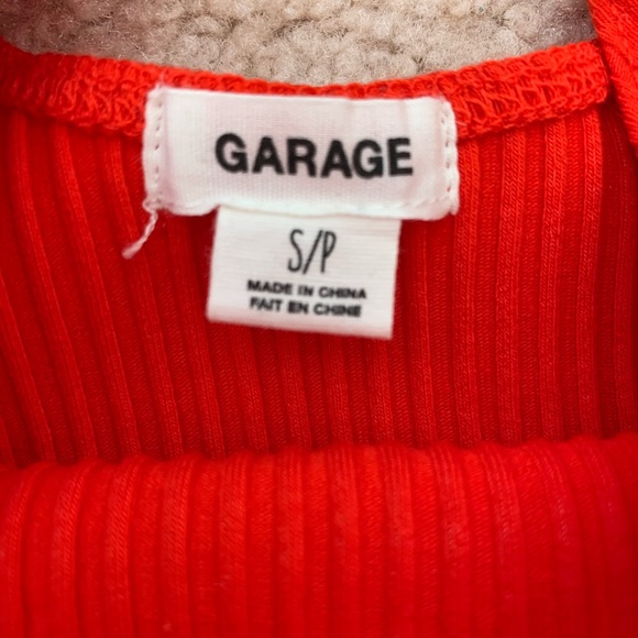 Garage Ribbed Crop Top - Picture 3 of 3
